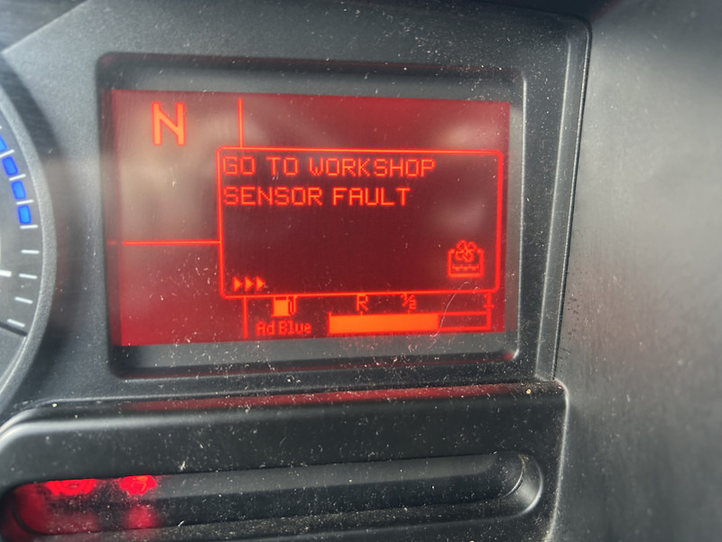 Renault D 210 Euro 6 C / 12 Ton / 293 dkm / Box / Loadlift / APK TUV 09-26 - Caminhão furgão: foto 5 Renault D 210 Euro 6 C / 12 Ton / 293 dkm / Box / Loadlift / APK TUV 09-26 - Caminhão furgão: foto 5