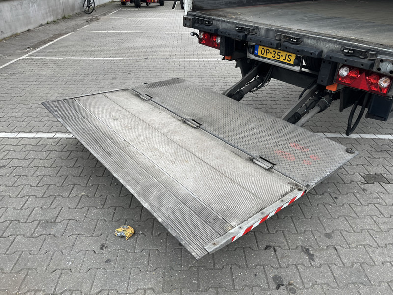 Schmitz Cargobull SCB S2 / Box Trailer / 2 axle / Loadlift / APK TUV 04-26 - Semireboque furgão: foto 5 Schmitz Cargobull SCB S2 / Box Trailer / 2 axle / Loadlift / APK TUV 04-26 - Semireboque furgão: foto 5