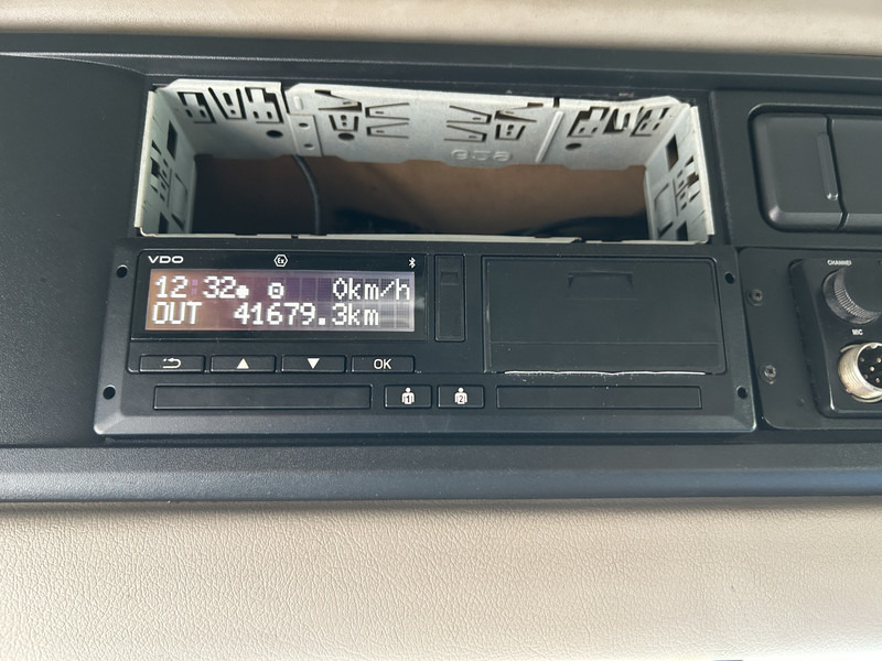 Tractor DAF XF 440 FT SC / Smart Tacho V2 / 2 Tanks / Stand Klima / APK TUV 01-26: foto 8 Tractor DAF XF 440 FT SC / Smart Tacho V2 / 2 Tanks / Stand Klima / APK TUV 01-26: foto 8