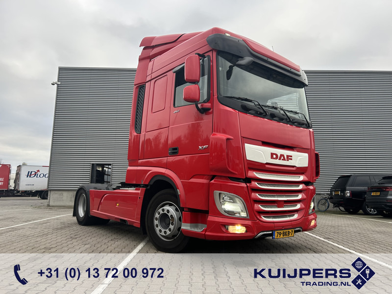DAF XF 450 FT Space Cab / 988 dkm / Tacho V2 / Stand Airco / APK TUV 07-26 - Tractor: foto 1 DAF XF 450 FT Space Cab / 988 dkm / Tacho V2 / Stand Airco / APK TUV 07-26 - Tractor: foto 1
