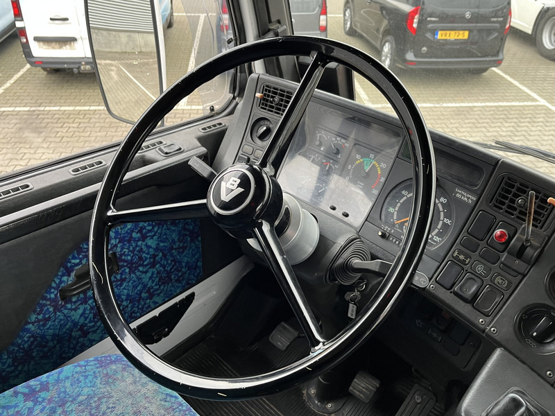 Scania R 143H V8 500 Streamline / V8 Sound / Retarder / Old Skool Classic - Tractor: foto 4 Scania R 143H V8 500 Streamline / V8 Sound / Retarder / Old Skool Classic - Tractor: foto 4