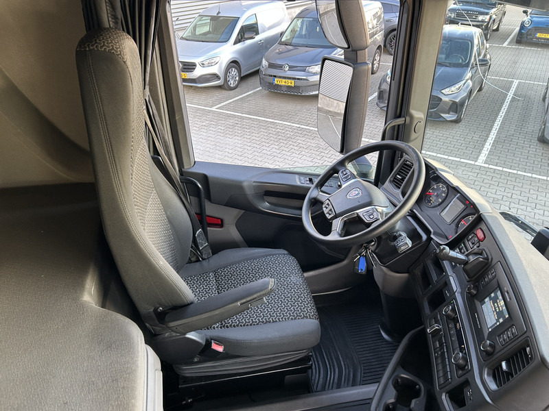 Scania R450 Highline / Retarder / 860 dkm / APK TUV 03-26 - Tractor: foto 3 Scania R450 Highline / Retarder / 860 dkm / APK TUV 03-26 - Tractor: foto 3