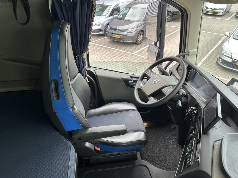 Volvo FH 500 Globetrotter XL / VEB+ / 2 Tanks / APK TUV 07-26 - Tractor: foto 3 Volvo FH 500 Globetrotter XL / VEB+ / 2 Tanks / APK TUV 07-26 - Tractor: foto 3