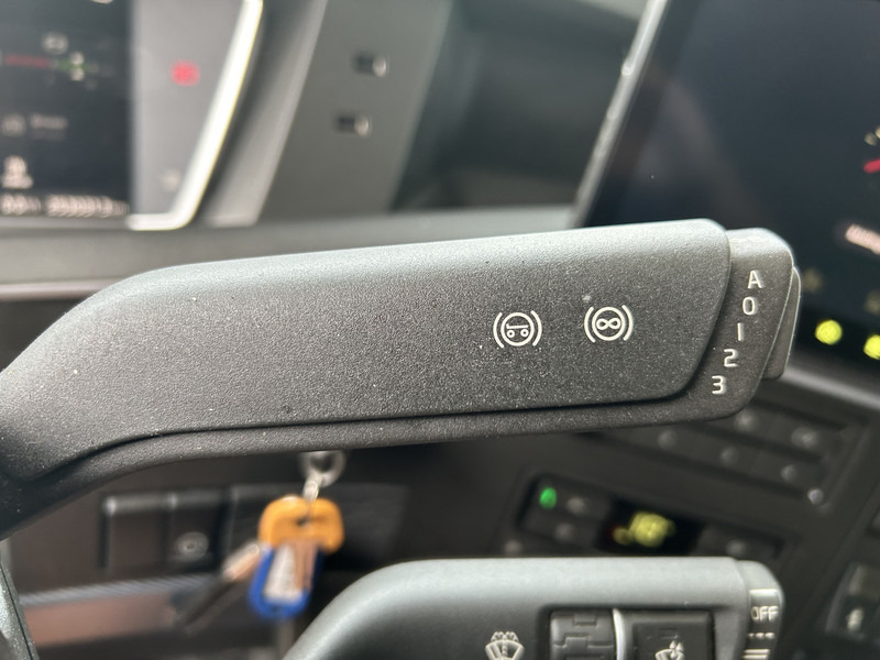 Volvo FH 500 Globetrotter XL / VEB+ / 2 Tanks / APK TUV 07-26 - Tractor: foto 5 Volvo FH 500 Globetrotter XL / VEB+ / 2 Tanks / APK TUV 07-26 - Tractor: foto 5