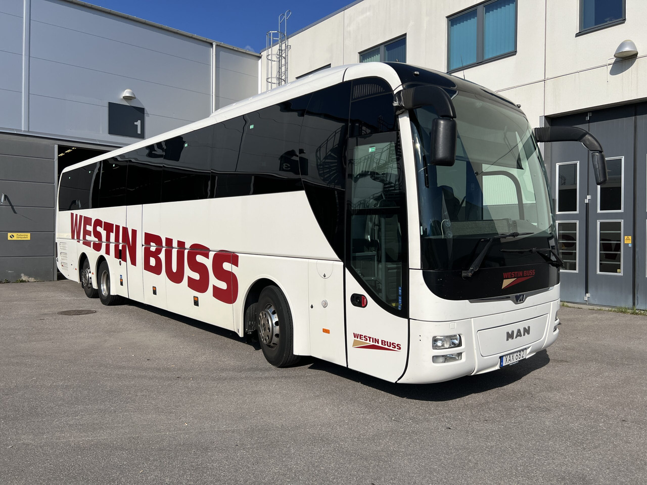 MAN Lions Coach L R08 Euro 6c - Autocarro: foto 1 MAN Lions Coach L R08 Euro 6c - Autocarro: foto 1