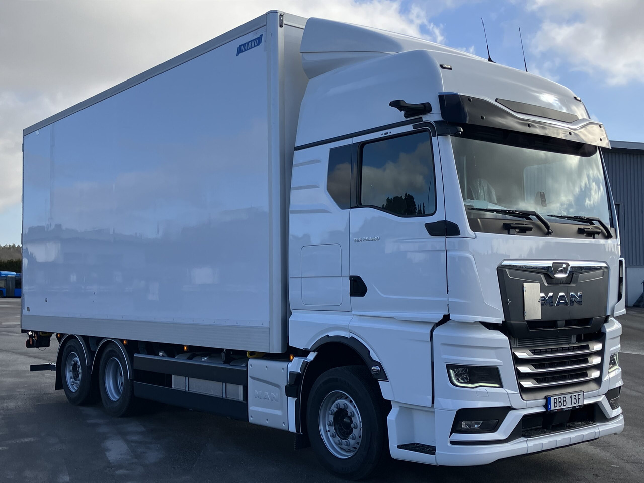 MAN TGX 26.520 6×2-4 fjärrbil Närko - Caminhão furgão: foto 2 MAN TGX 26.520 6×2-4 fjärrbil Närko - Caminhão furgão: foto 2