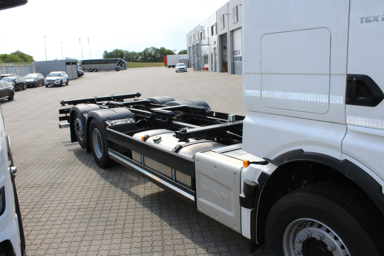 Växelflak MAN TGX 26.520 6X2-4 LL - Caminhão transportador de contêineres/ Caixa móvel: foto 3 Växelflak MAN TGX 26.520 6X2-4 LL - Caminhão transportador de contêineres/ Caixa móvel: foto 3