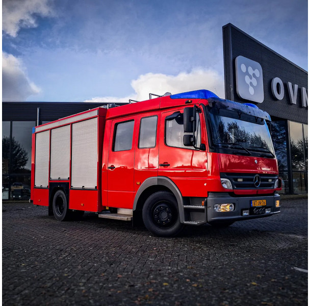 Mercedes-Benz - Carro de bombeiro: foto 1 Mercedes-Benz - Carro de bombeiro: foto 1