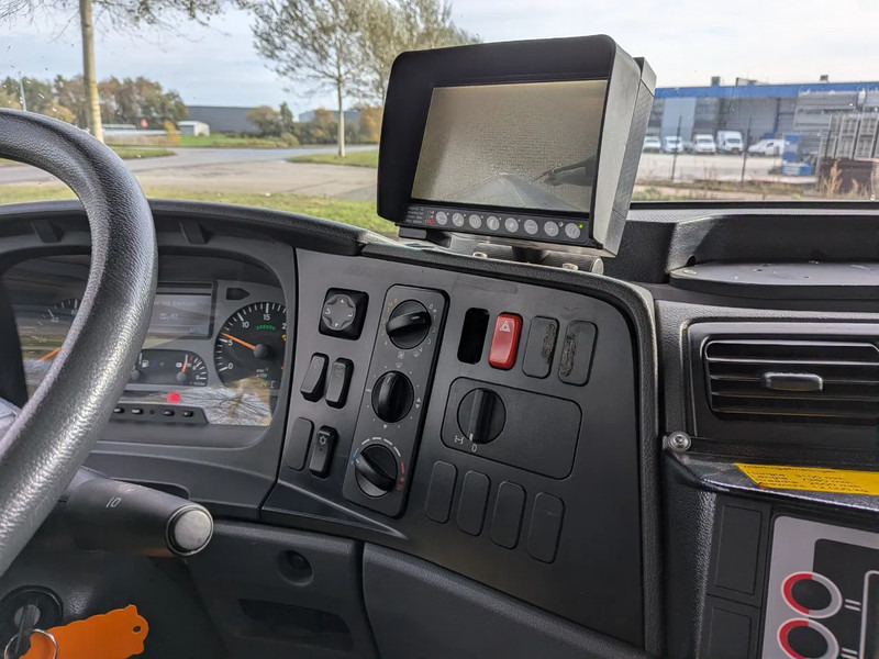 Locação de Mercedes-Benz NG 1626 V8 Mercedes-Benz NG 1626 V8: foto 13