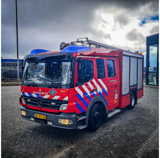 Mercedes-Benz NG 1626 V8 - Carro de bombeiro: foto 2 Mercedes-Benz NG 1626 V8 - Carro de bombeiro: foto 2