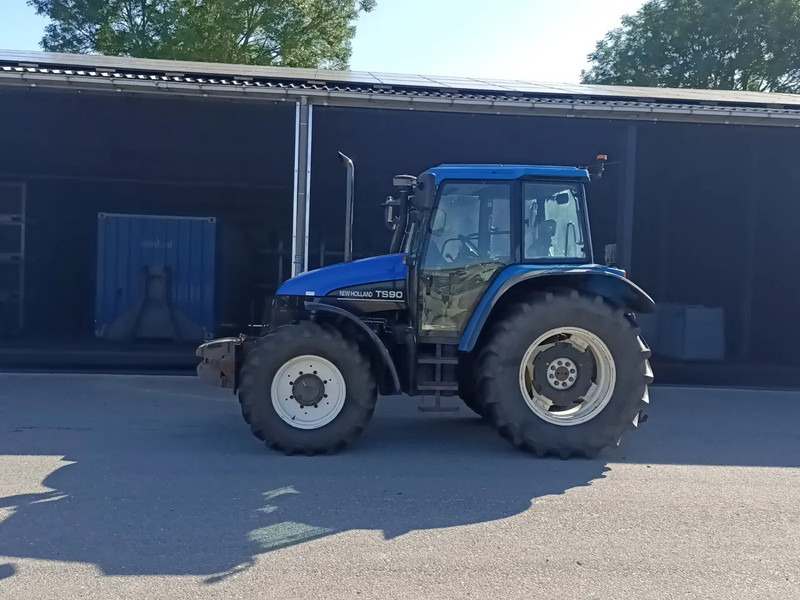 New Holland TS90 TS90 - Trator: foto 2 New Holland TS90 TS90 - Trator: foto 2