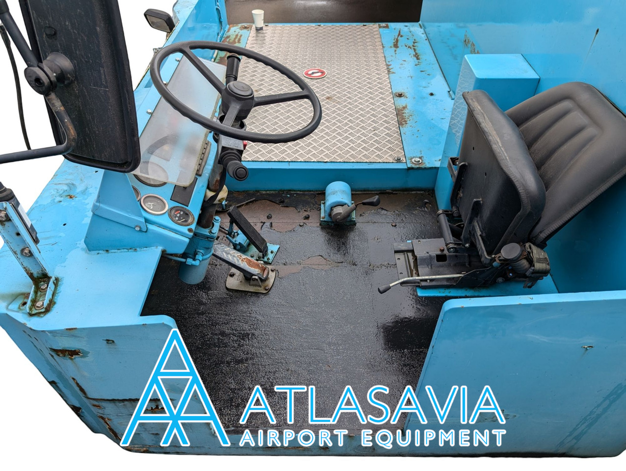 Schopf F 396 - Trator de push-back: foto 4 Schopf F 396 - Trator de push-back: foto 4