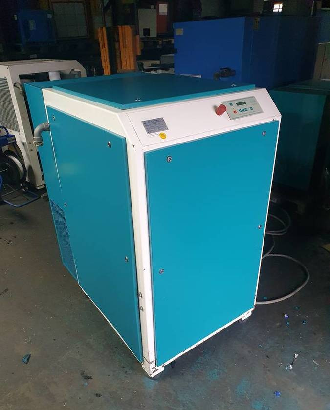 KOMPRESOR ŚRUBOWY RENNER RS 45 KW - Compressor de ar: foto 4 KOMPRESOR ŚRUBOWY RENNER RS 45 KW - Compressor de ar: foto 4