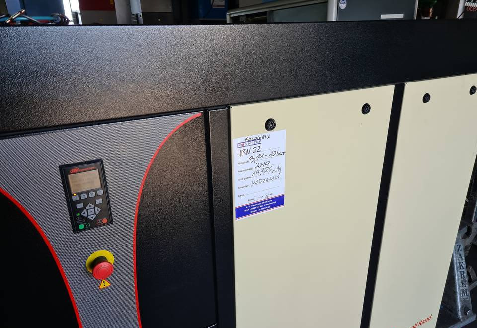 Kompresor śrubowy INGERSOLL RAND IRN 22K-CC 22 kw Falownik - Compressor de ar: foto 1 Kompresor śrubowy INGERSOLL RAND IRN 22K-CC 22 kw Falownik - Compressor de ar: foto 1