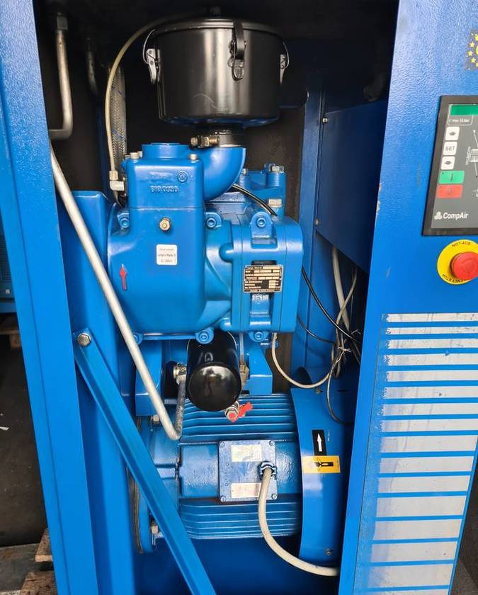 Kompresor śrubowy MAHLE MSK 18,5 KW - Compressor de ar: foto 5 Kompresor śrubowy MAHLE MSK 18,5 KW - Compressor de ar: foto 5