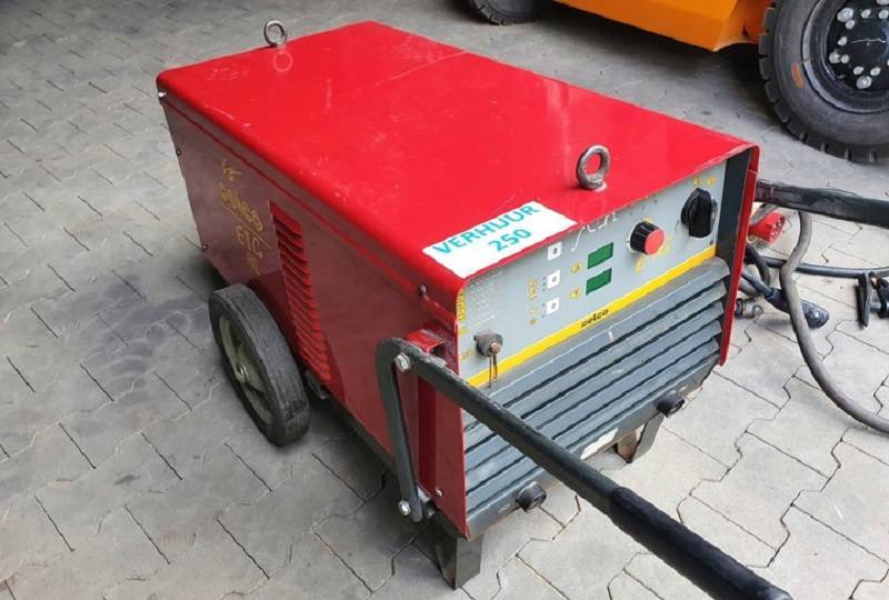 SELCO ETG 602, - Equipamento para soldagem: foto 1 SELCO ETG 602, - Equipamento para soldagem: foto 1