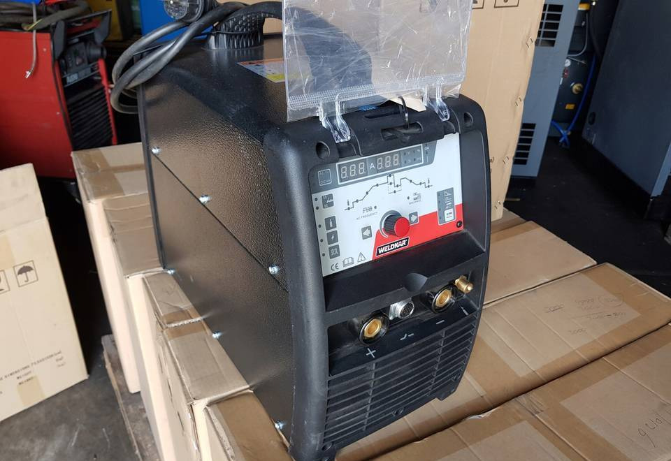 Spawarka Tig CEBORA WK 2025 AC/DC Puls, 200 A - Equipamento para soldagem: foto 1 Spawarka Tig CEBORA WK 2025 AC/DC Puls, 200 A - Equipamento para soldagem: foto 1