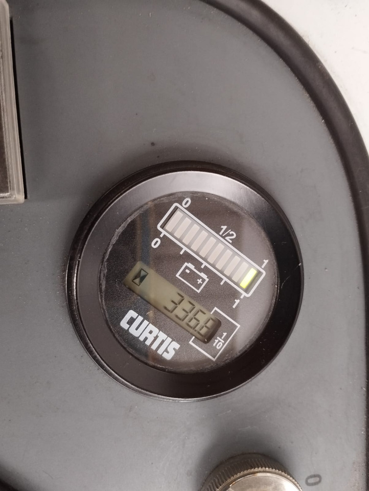 DULEVO 1100 EH - Varredora industrial: foto 3 DULEVO 1100 EH - Varredora industrial: foto 3