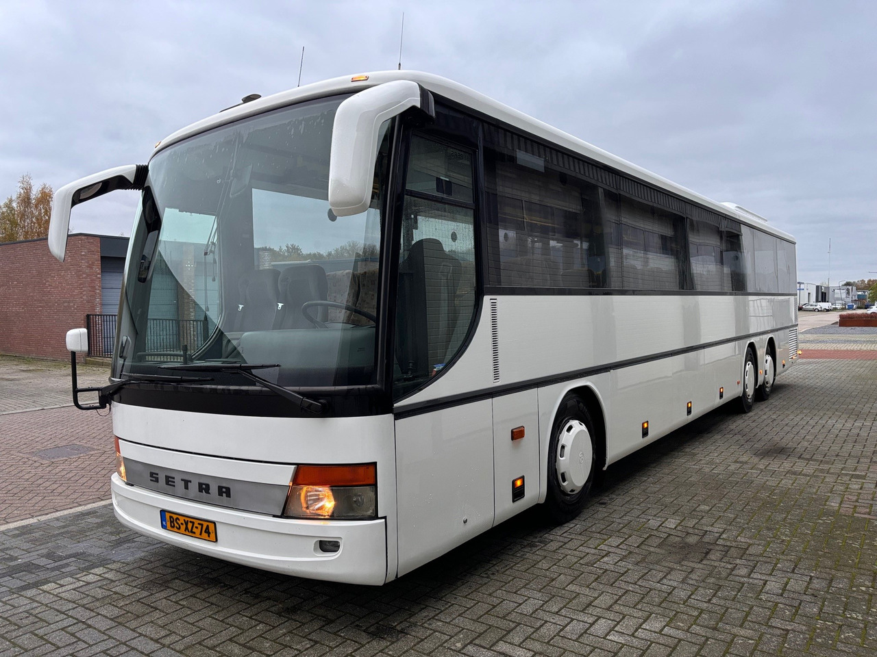 SETRA S317UL met 63 pl. en airconditioning S317GT - Autocarro: foto 3 SETRA S317UL met 63 pl. en airconditioning S317GT - Autocarro: foto 3