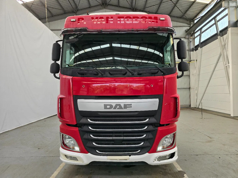 DAF XF 106.460 SPACECAB / INTARDER /MANUEL - Tractor: foto 2 DAF XF 106.460 SPACECAB / INTARDER /MANUEL - Tractor: foto 2