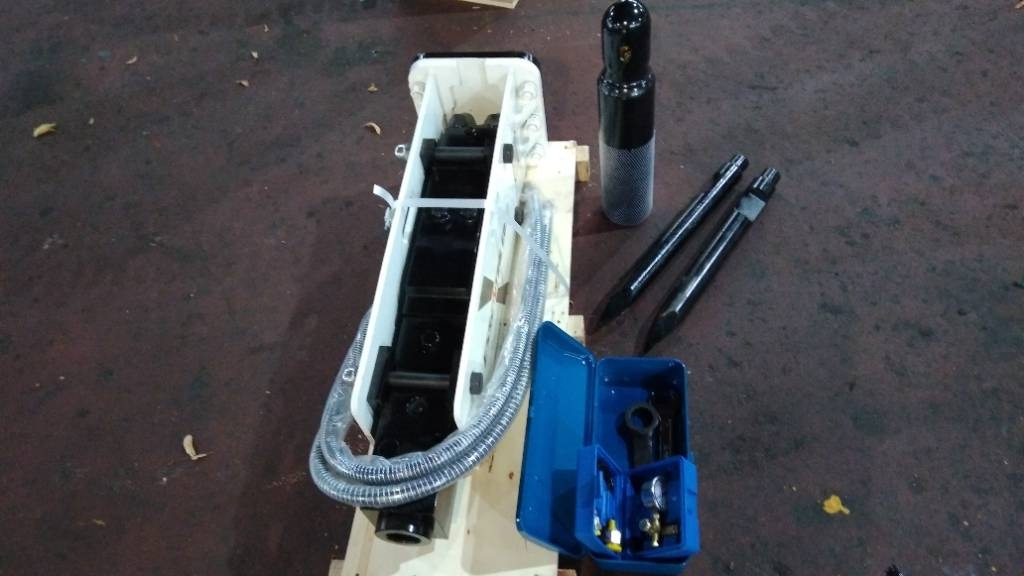 Essential EB20  - Martelo hidráulico de Máquina de construção: foto 5 Essential EB20  - Martelo hidráulico de Máquina de construção: foto 5