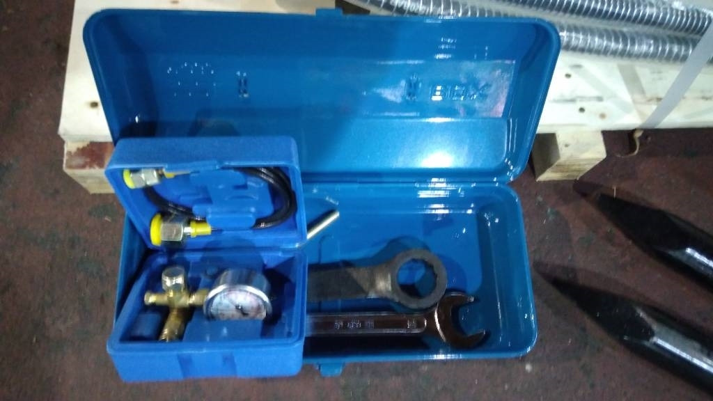 Essential EB20  - Martelo hidráulico de Máquina de construção: foto 2 Essential EB20  - Martelo hidráulico de Máquina de construção: foto 2