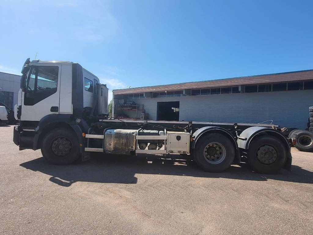 Iveco Stralis-360 - Caminhão com sistema de cabo: foto 5 Iveco Stralis-360 - Caminhão com sistema de cabo: foto 5