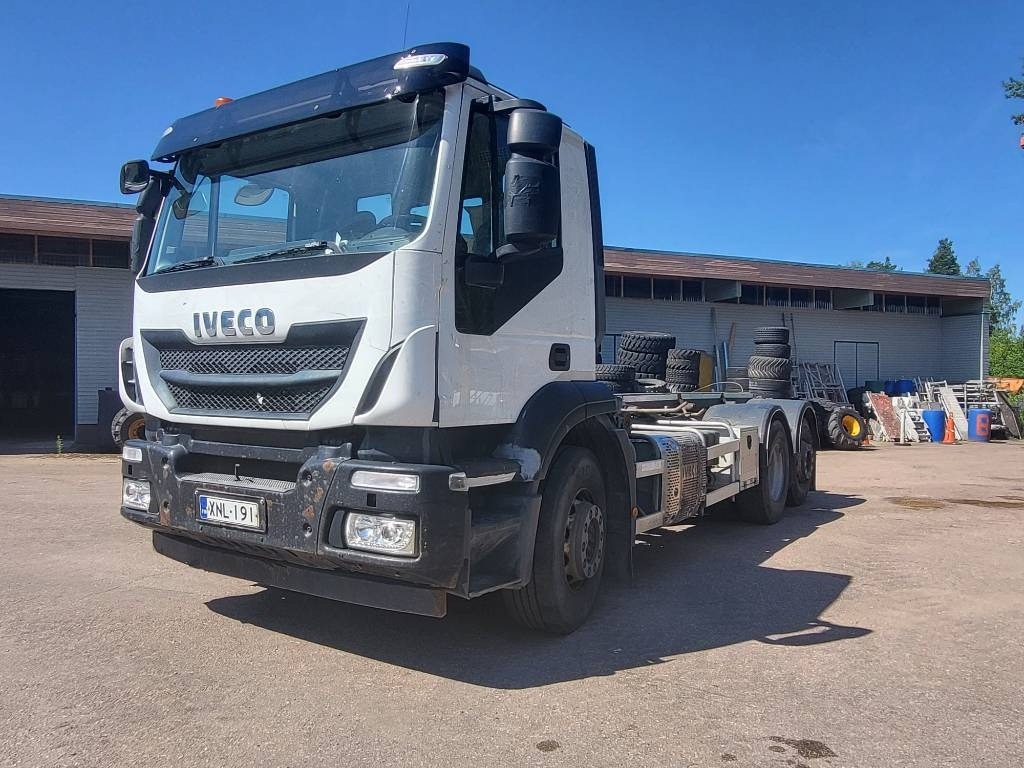Iveco Stralis-360 - Caminhão com sistema de cabo: foto 3 Iveco Stralis-360 - Caminhão com sistema de cabo: foto 3