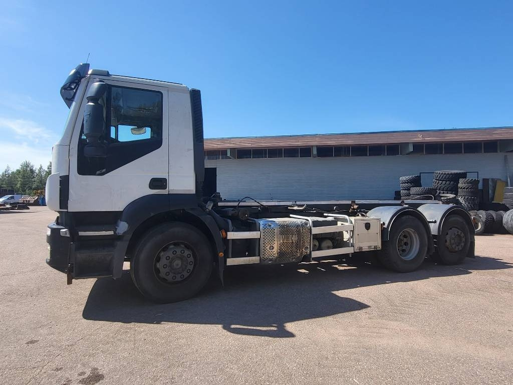 Iveco Stralis-360 - Caminhão com sistema de cabo: foto 4 Iveco Stralis-360 - Caminhão com sistema de cabo: foto 4