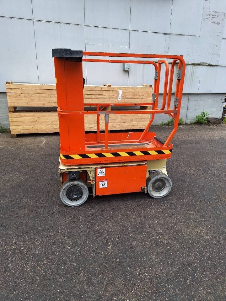 JLG 1230 ES Muuttoale! - Plataforma de Tijera/ Plataforma de tesoura: foto 3 JLG 1230 ES Muuttoale! - Plataforma de Tijera/ Plataforma de tesoura: foto 3