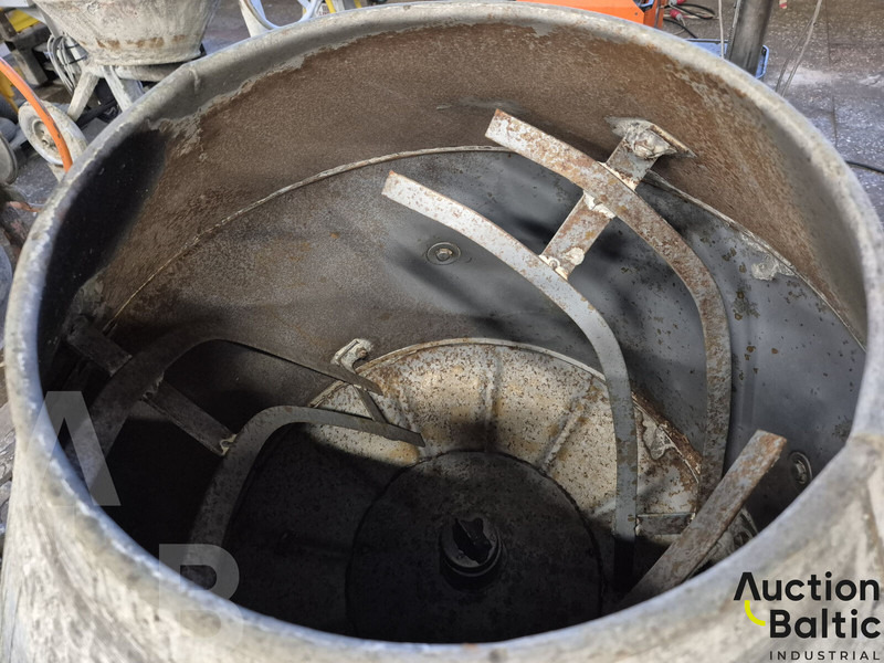 Agro-Wikt BWA 200 - Betoneira: foto 4 Agro-Wikt BWA 200 - Betoneira: foto 4