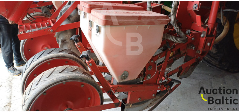 Semeadora de precisão Becker Aeromat T 6: foto 11