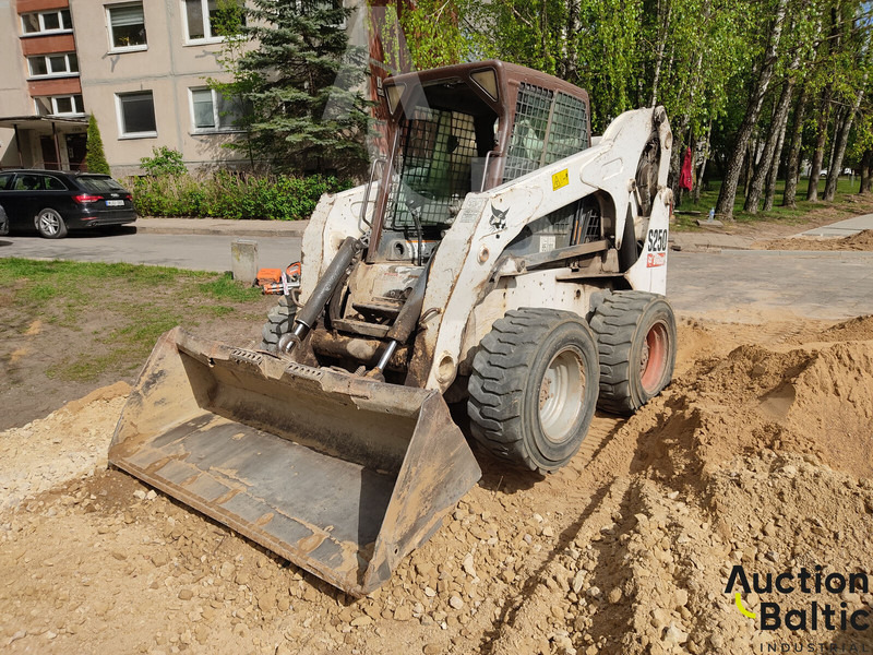 Bobcat S 250 - Mini carregadeira: foto 1 Bobcat S 250 - Mini carregadeira: foto 1