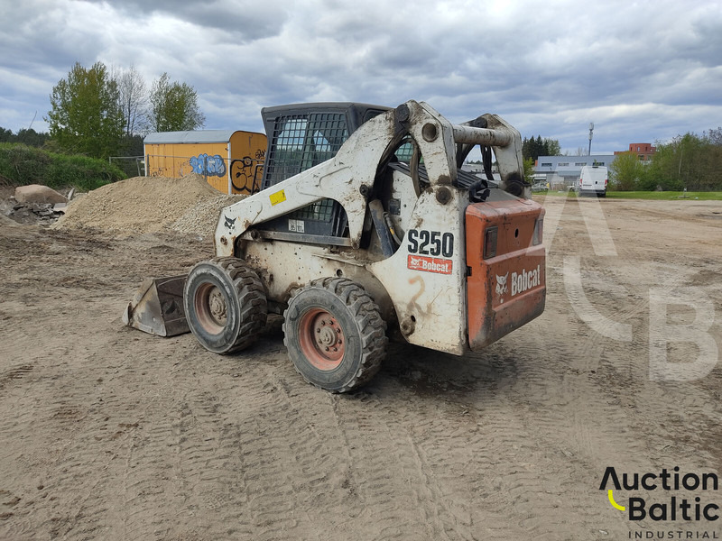 Bobcat S 250 - Mini carregadeira: foto 5 Bobcat S 250 - Mini carregadeira: foto 5