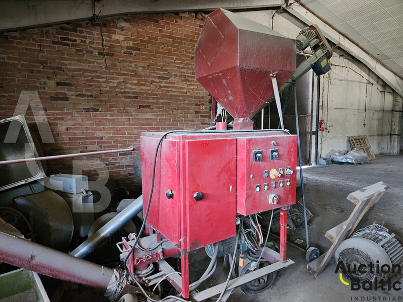 Ceres - Equipamento de gado: foto 1 Ceres - Equipamento de gado: foto 1