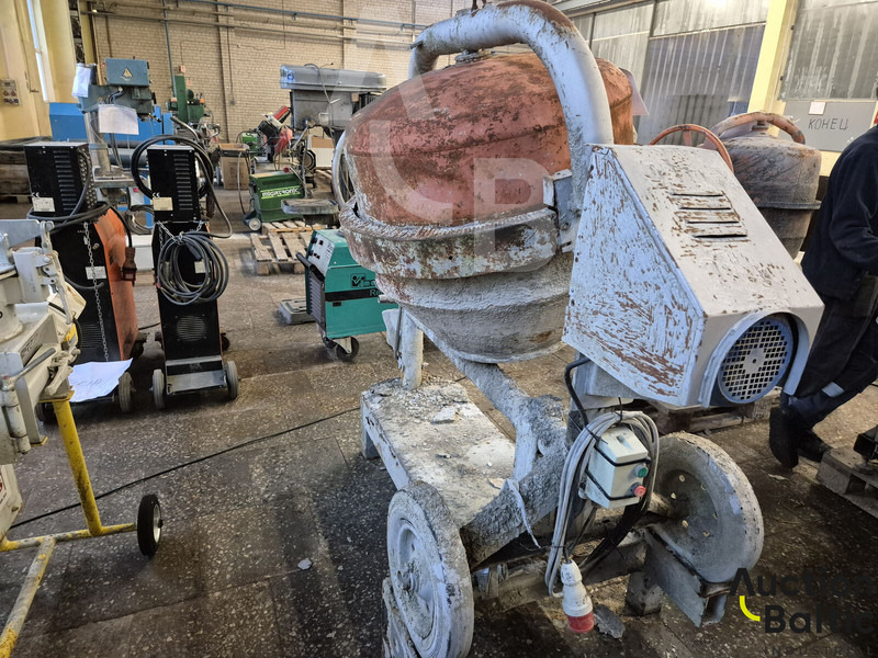 Concrete mixer - Betoneira: foto 3 Concrete mixer - Betoneira: foto 3