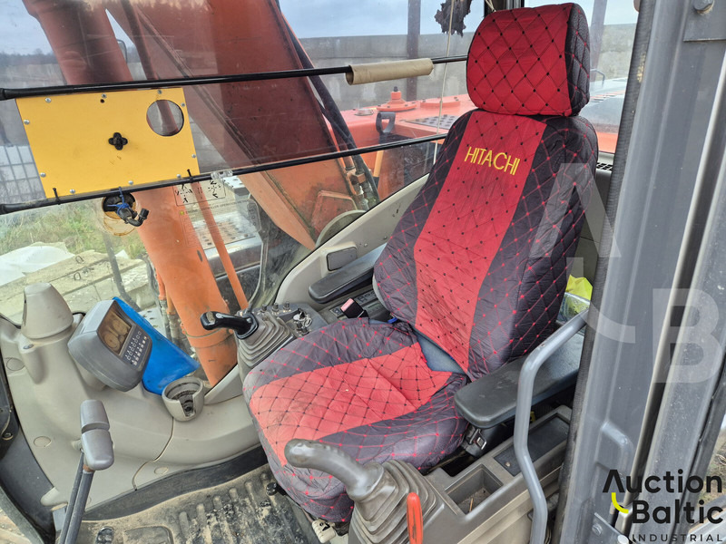 Hitachi ZX 210 LC-3 - Escavadora de rastos: foto 5 Hitachi ZX 210 LC-3 - Escavadora de rastos: foto 5