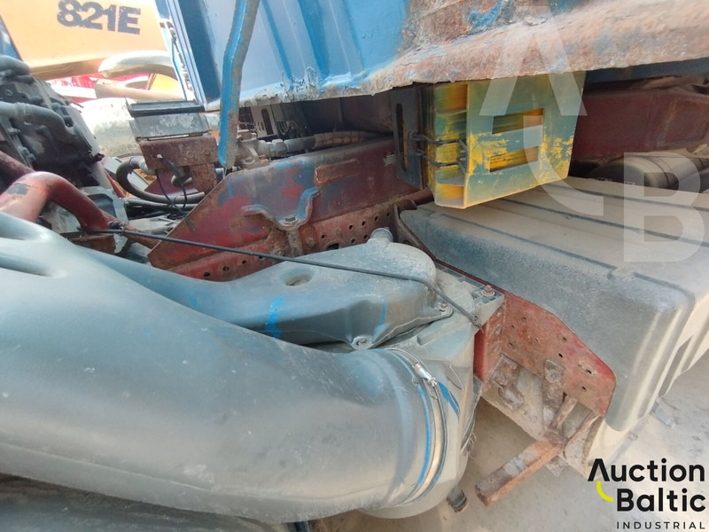 Caminhão basculante Iveco 260 E44: foto 15