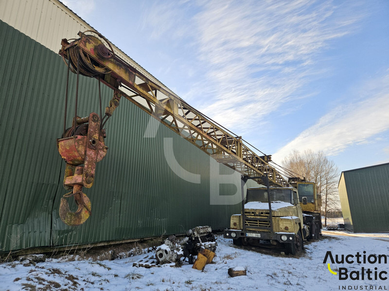 KRAZ 25 KC4562 - Grua todo o terreno: foto 1 KRAZ 25 KC4562 - Grua todo o terreno: foto 1