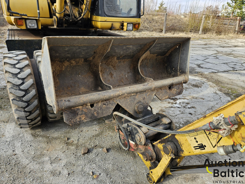 Escavadeira de rodas Komatsu PW130ES-6K: foto 16