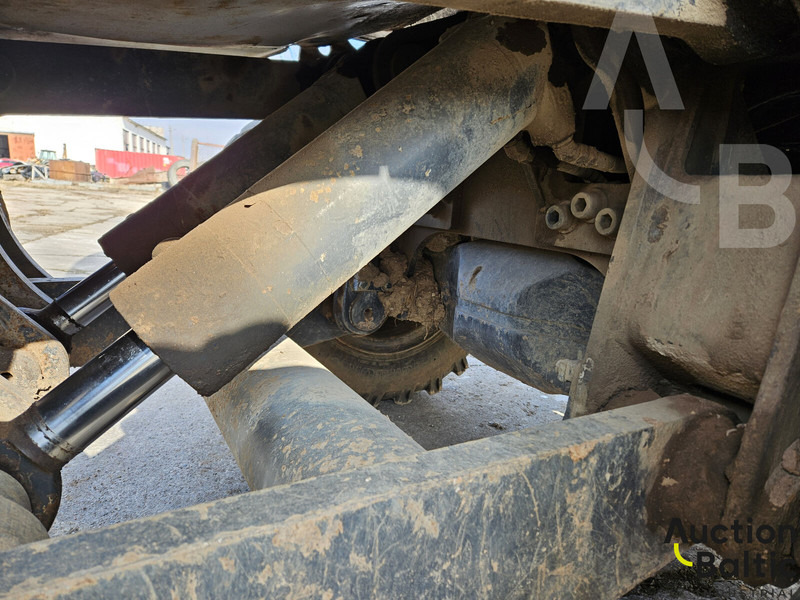 Escavadeira de rodas Komatsu PW130ES-6K: foto 12