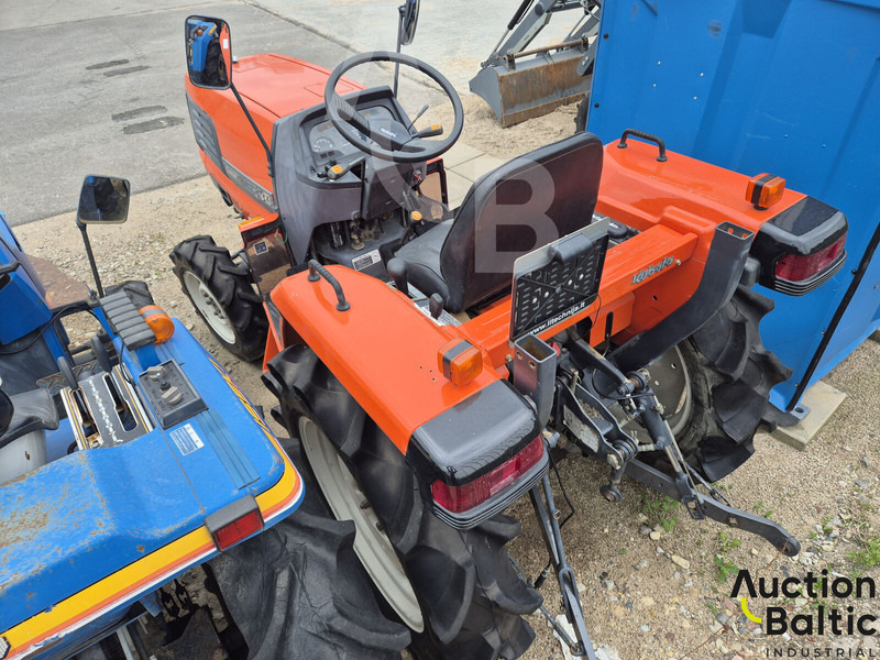 Kubota GL 240 - Trator: foto 3 Kubota GL 240 - Trator: foto 3