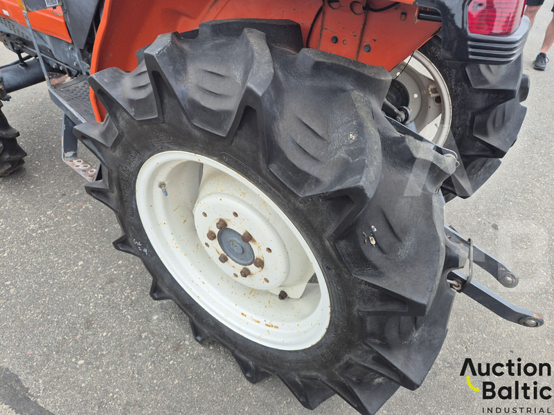 Trator Kubota GL 29: foto 17