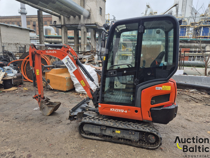 Kubota KX 019-4 - Mini escavadeira: foto 4 Kubota KX 019-4 - Mini escavadeira: foto 4