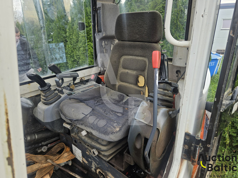 Kubota KX 61-3 - Mini escavadeira: foto 5 Kubota KX 61-3 - Mini escavadeira: foto 5