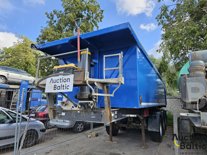 Langendorf SKA 24/30 - Semi-reboque de lona: foto 1 Langendorf SKA 24/30 - Semi-reboque de lona: foto 1