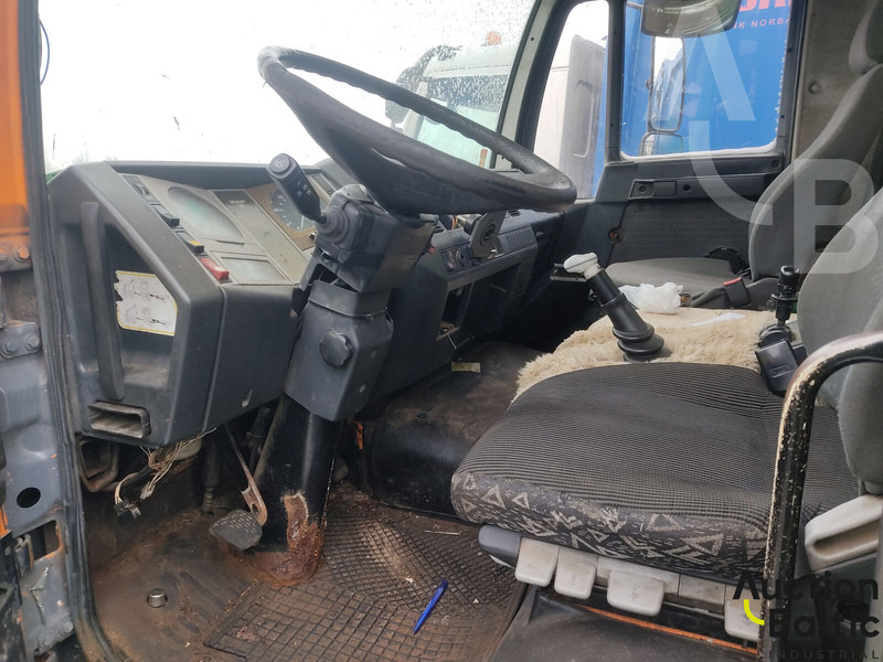 MAN 15.163 - Caminhão limpa fossa: foto 5 MAN 15.163 - Caminhão limpa fossa: foto 5