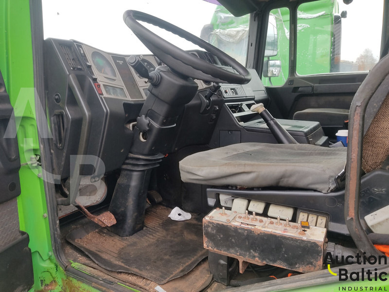 MAN 18.284 - Caminhão multibenne: foto 5 MAN 18.284 - Caminhão multibenne: foto 5