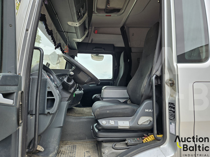 MAN TGL8.250 - Caminhão com lona: foto 5 MAN TGL8.250 - Caminhão com lona: foto 5