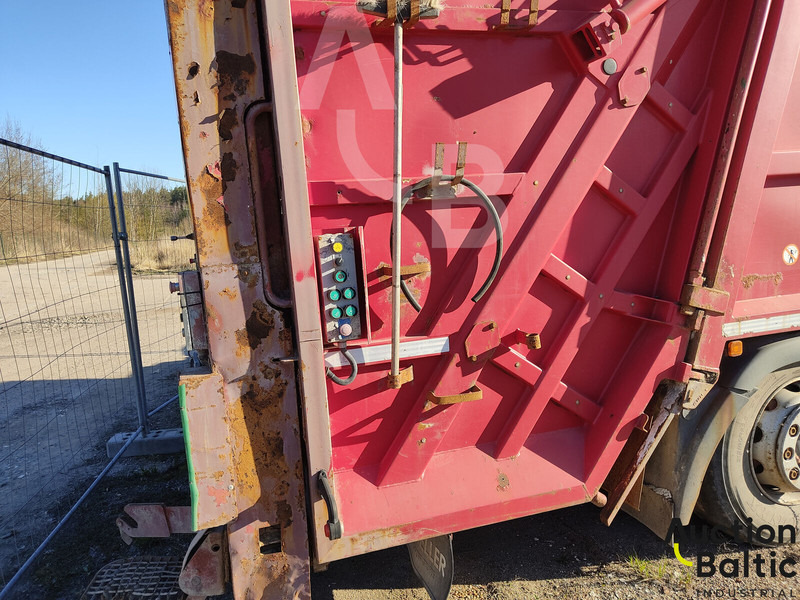 Caminhão de lixo MAN TGS26.320: foto 12